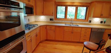 kitchen-subway-tile-backsplash-2
